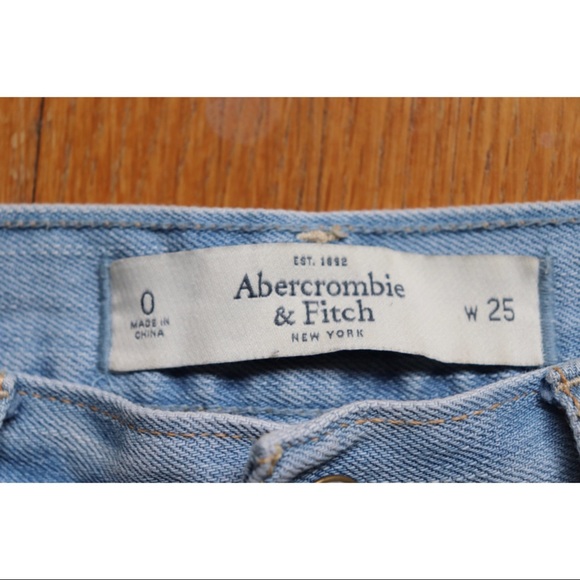 Abercrombie & Fitch denim mid-rise shorts size 0 - Picture 4 of 4